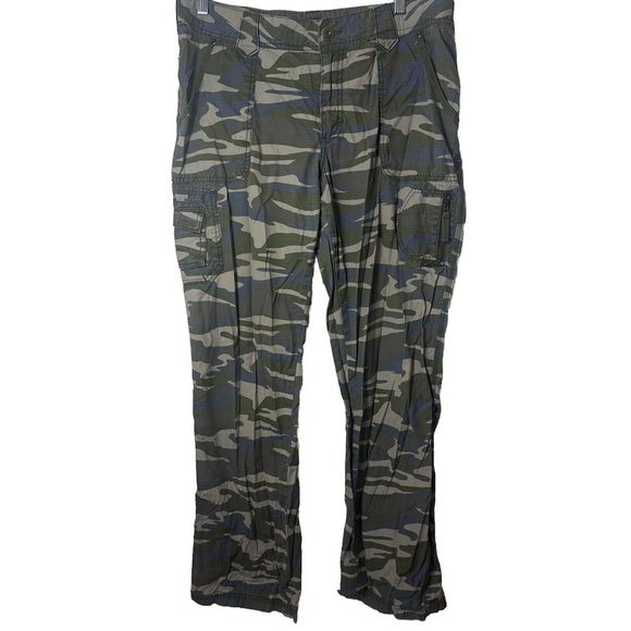 Cabela's Pants & Jumpsuits Cabelas Pants Womens 2 Camo Cargo Rip